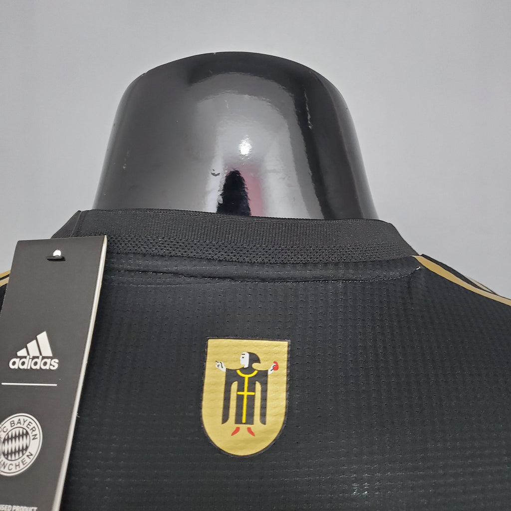 Bayern de Munich 2021/22 Vapor Match (Segunda equipación)