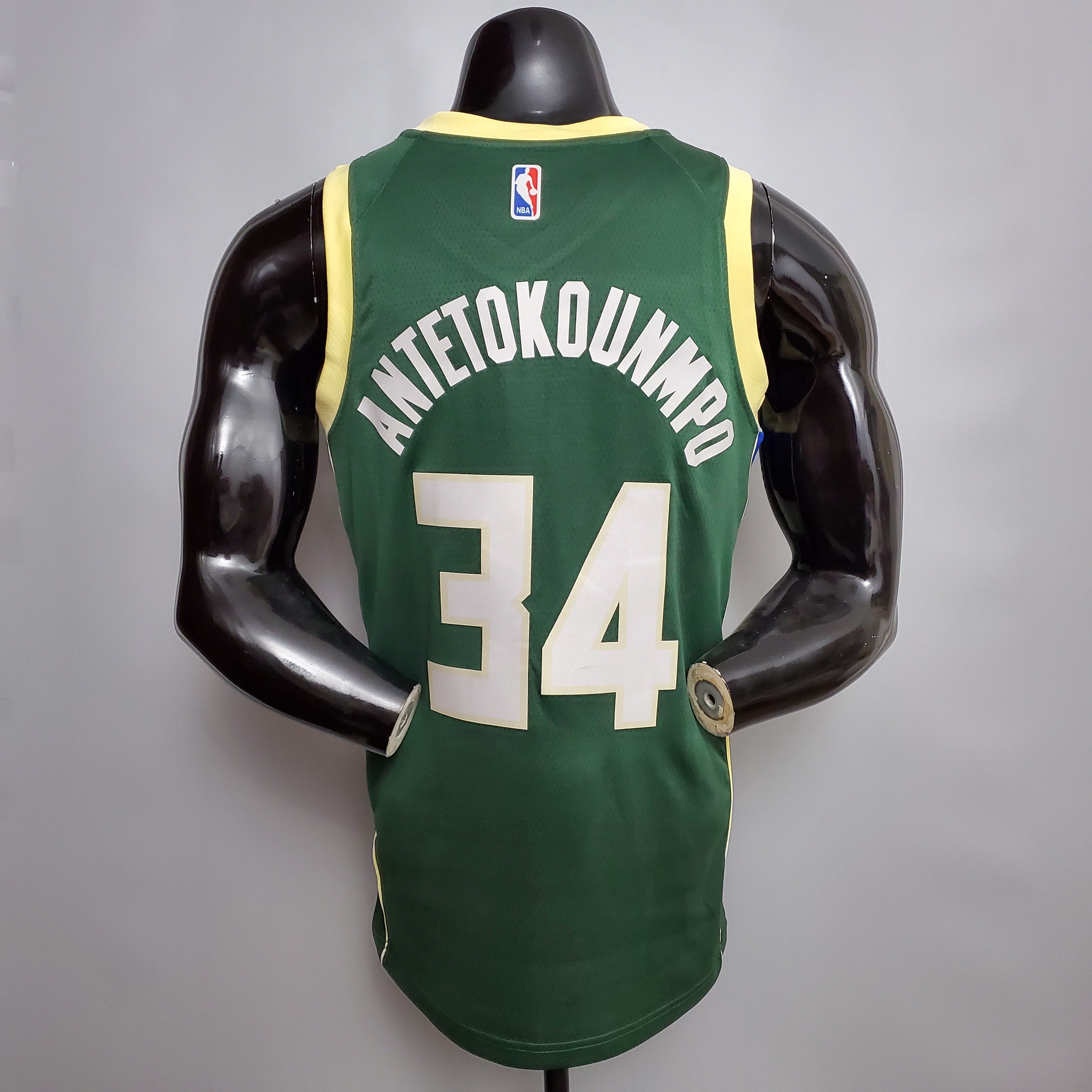 Milwaukee Bucks (green edition)