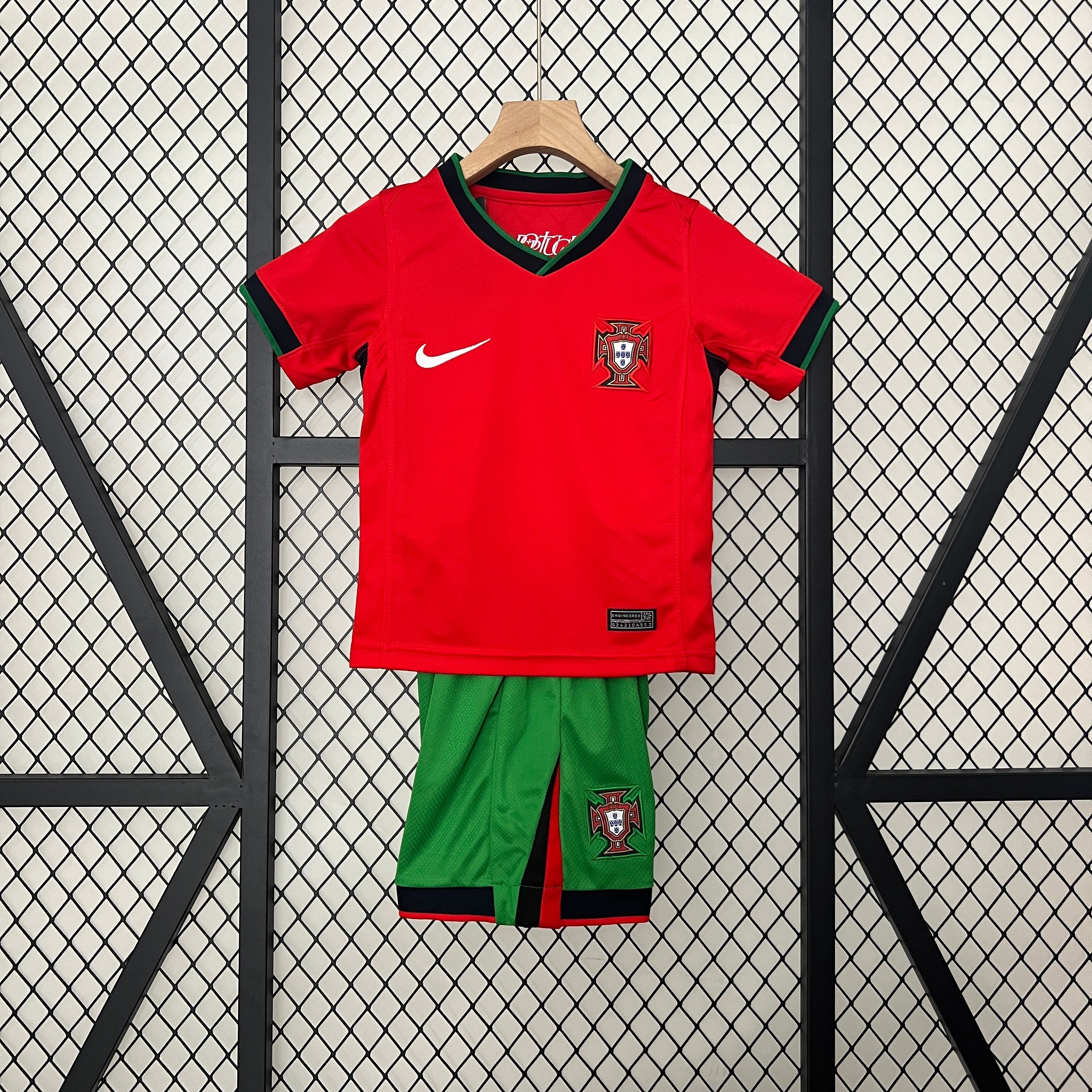 Portugal 2024/25 Primera equipación (Mini Conjunto)