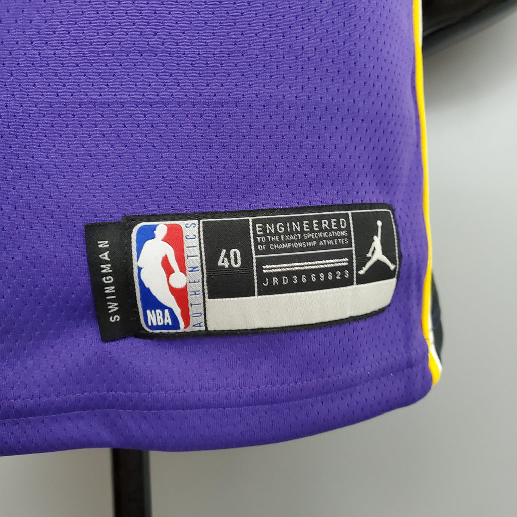 Los Angeles Lakers (purple round)