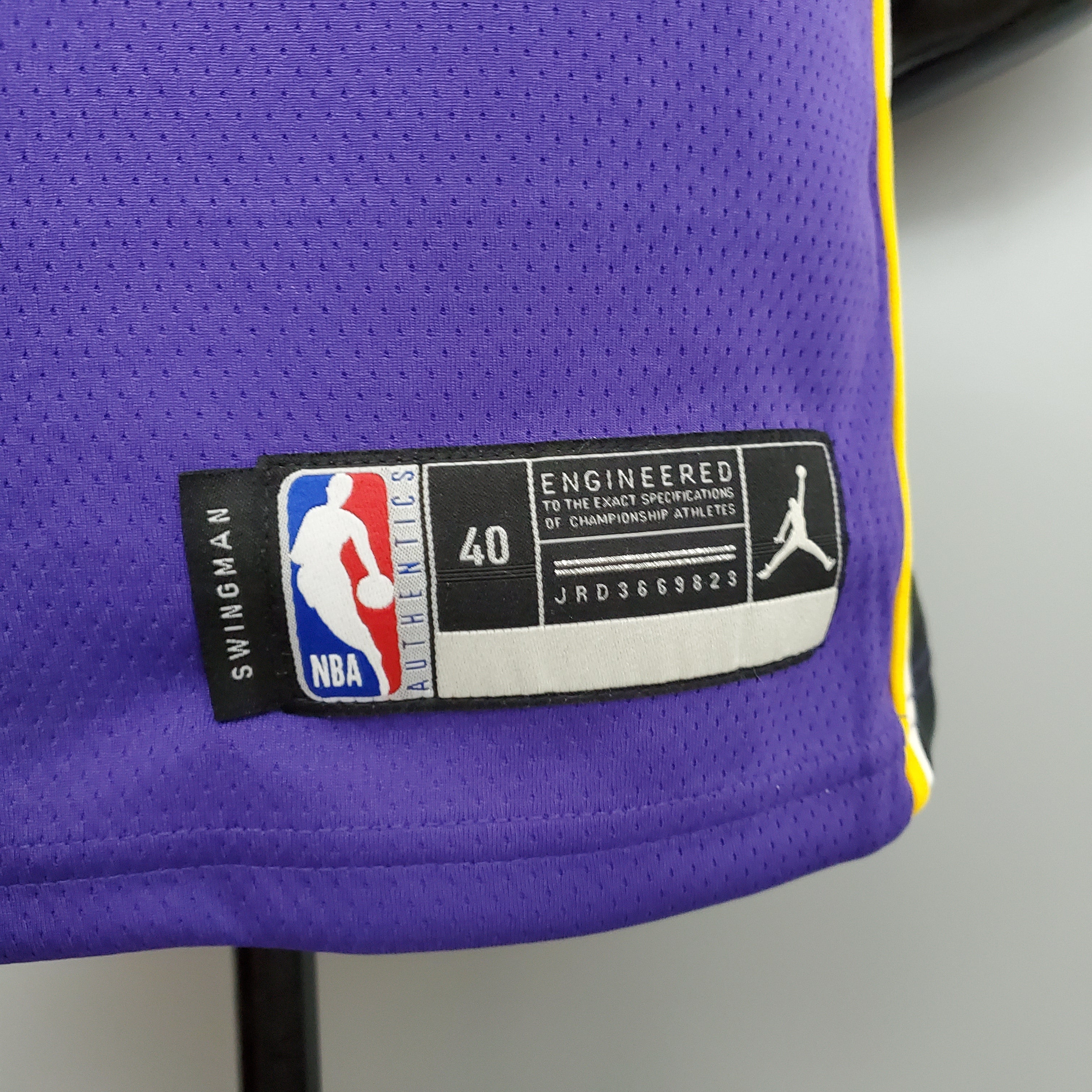 Los Angeles Lakers (purple round)