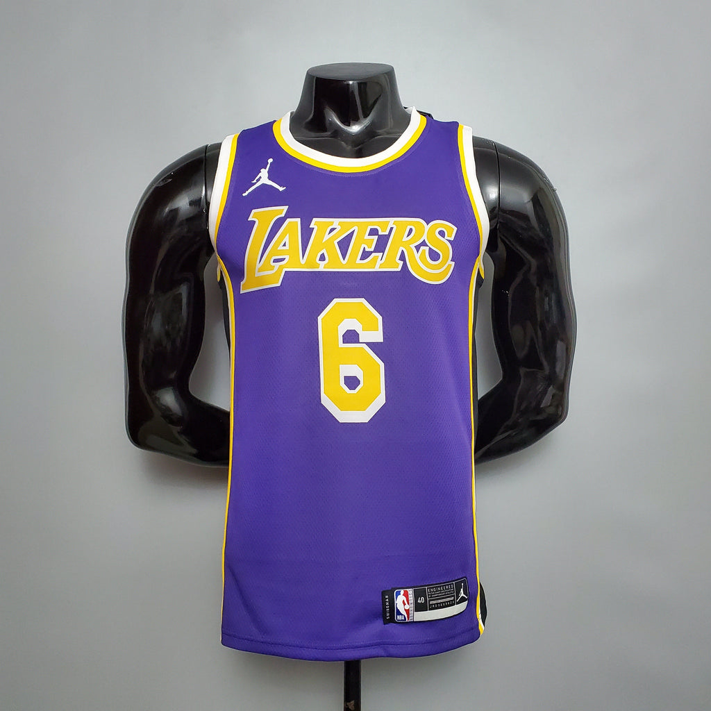 Los Angeles Lakers (purple round)