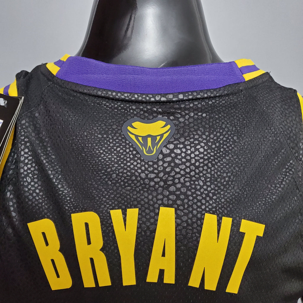Kobe Bryant (Black Mamba Edition)
