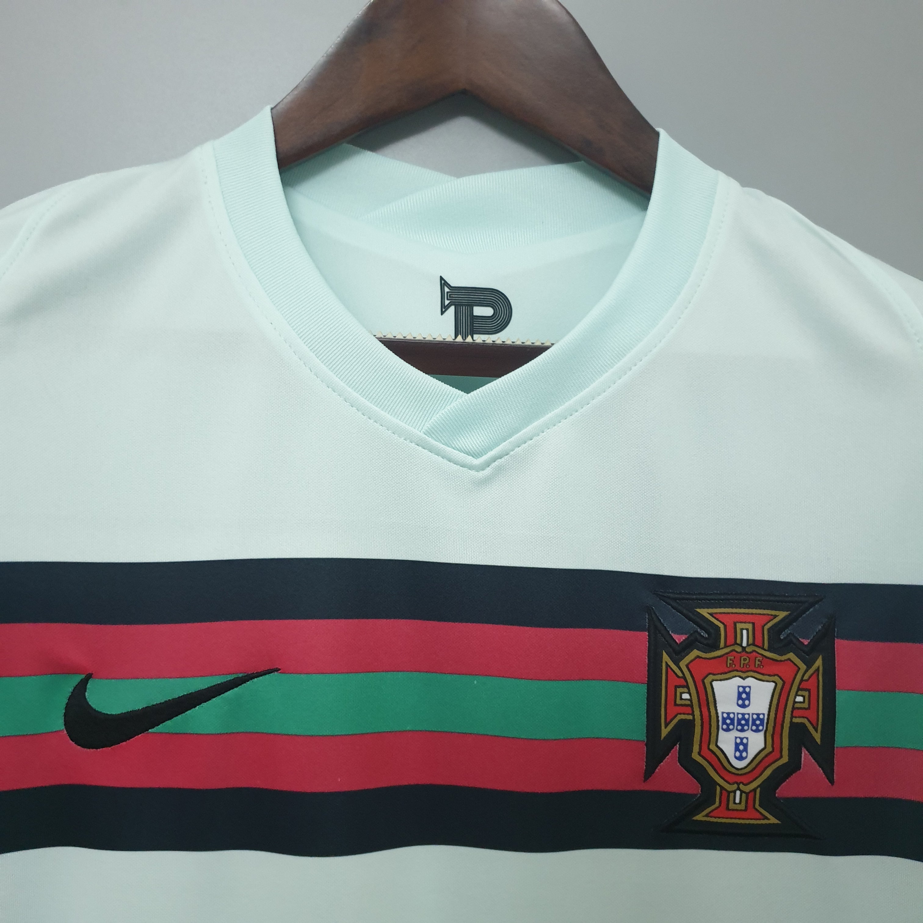 Portugal 2021 (Segunda equipación)