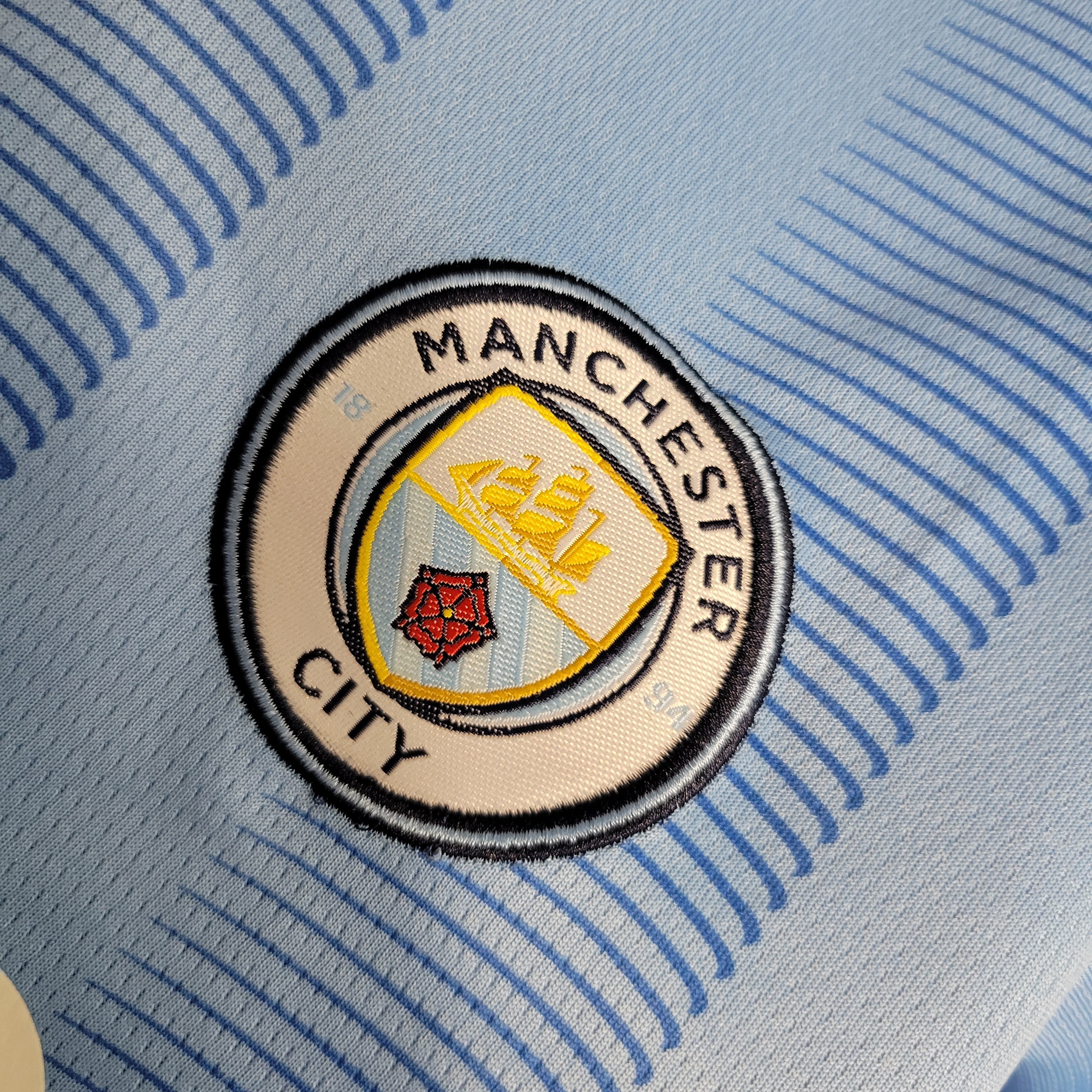 Manchester City 2023/24 Primera equipacion (Mini Conjunto)