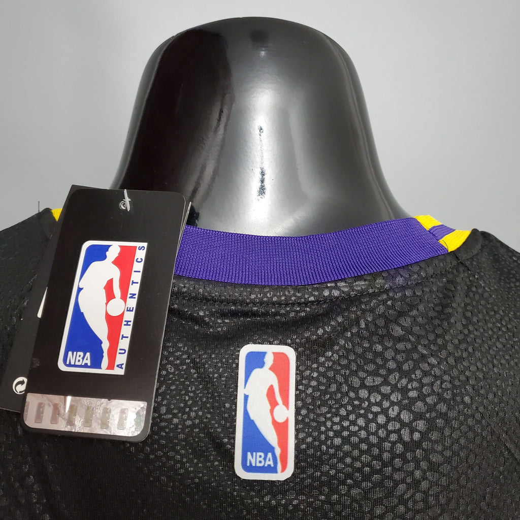 Lakers (Edición Black Mamba)