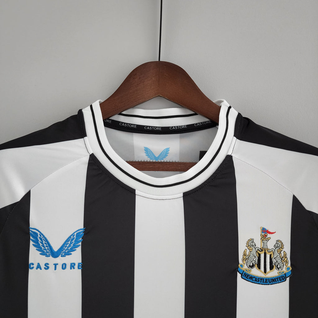 Newcastle 2022/23 (Primera equipación)