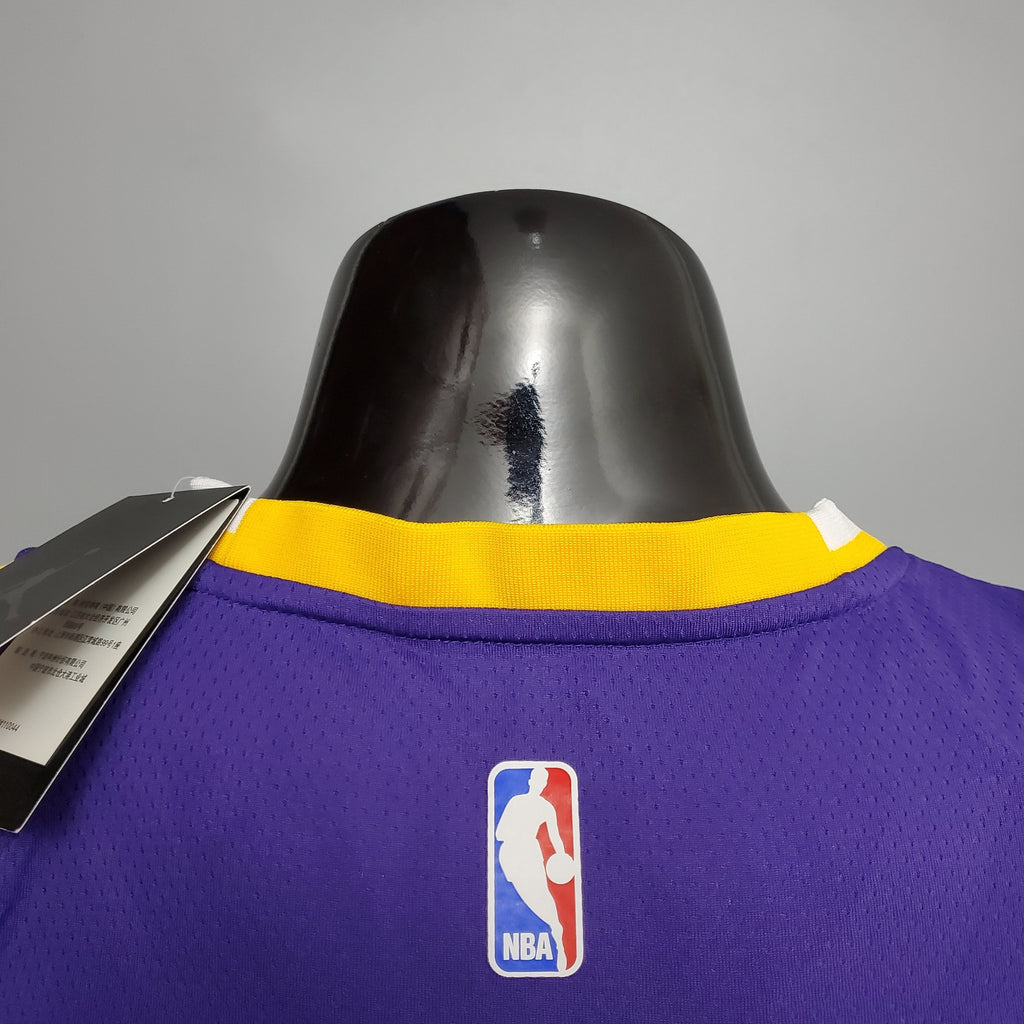 Los Angeles Lakers (purple round)