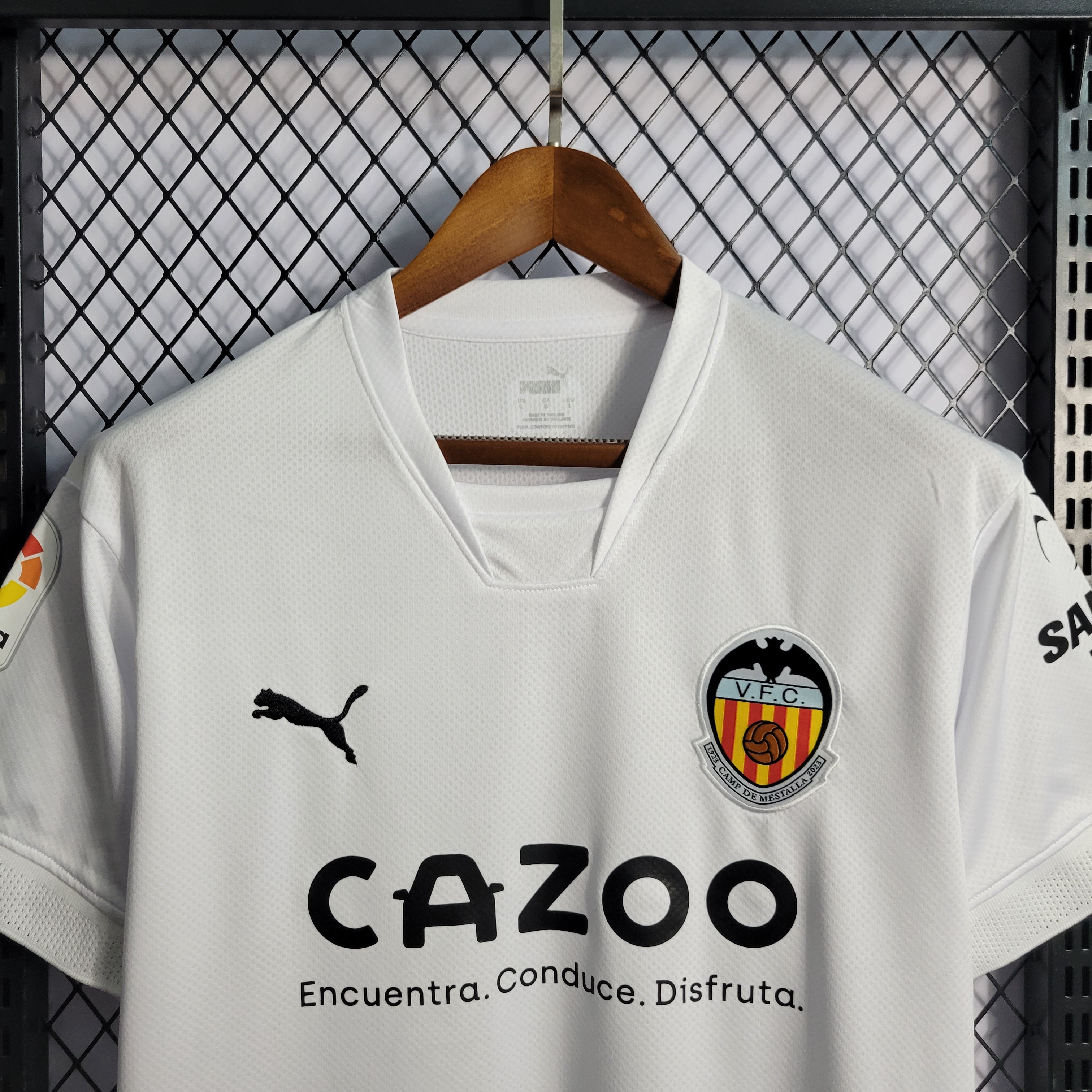 Valencia 2022/23 (Primera equipación)