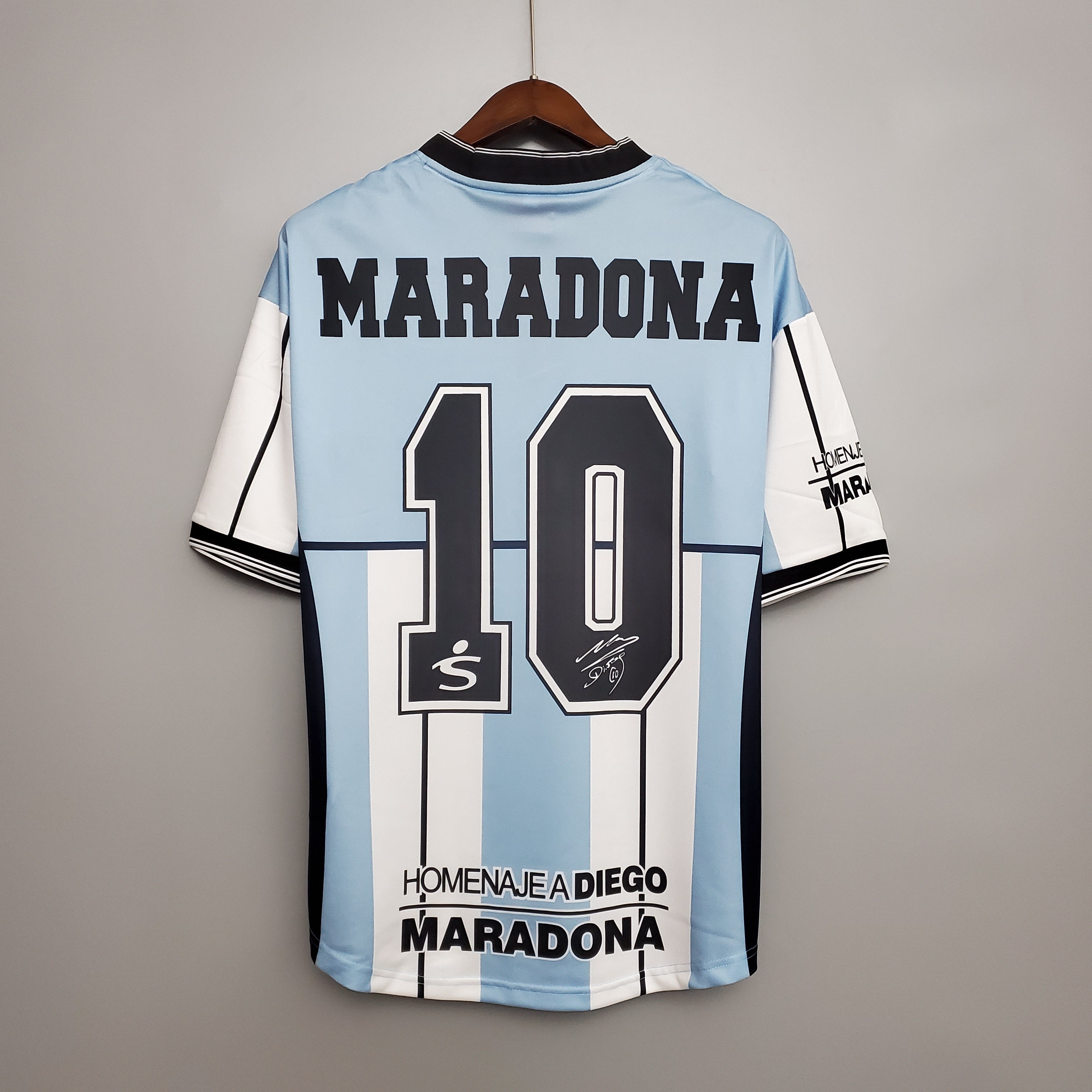 Retro Argentina 2001 (Homenaje Diego Maradona)