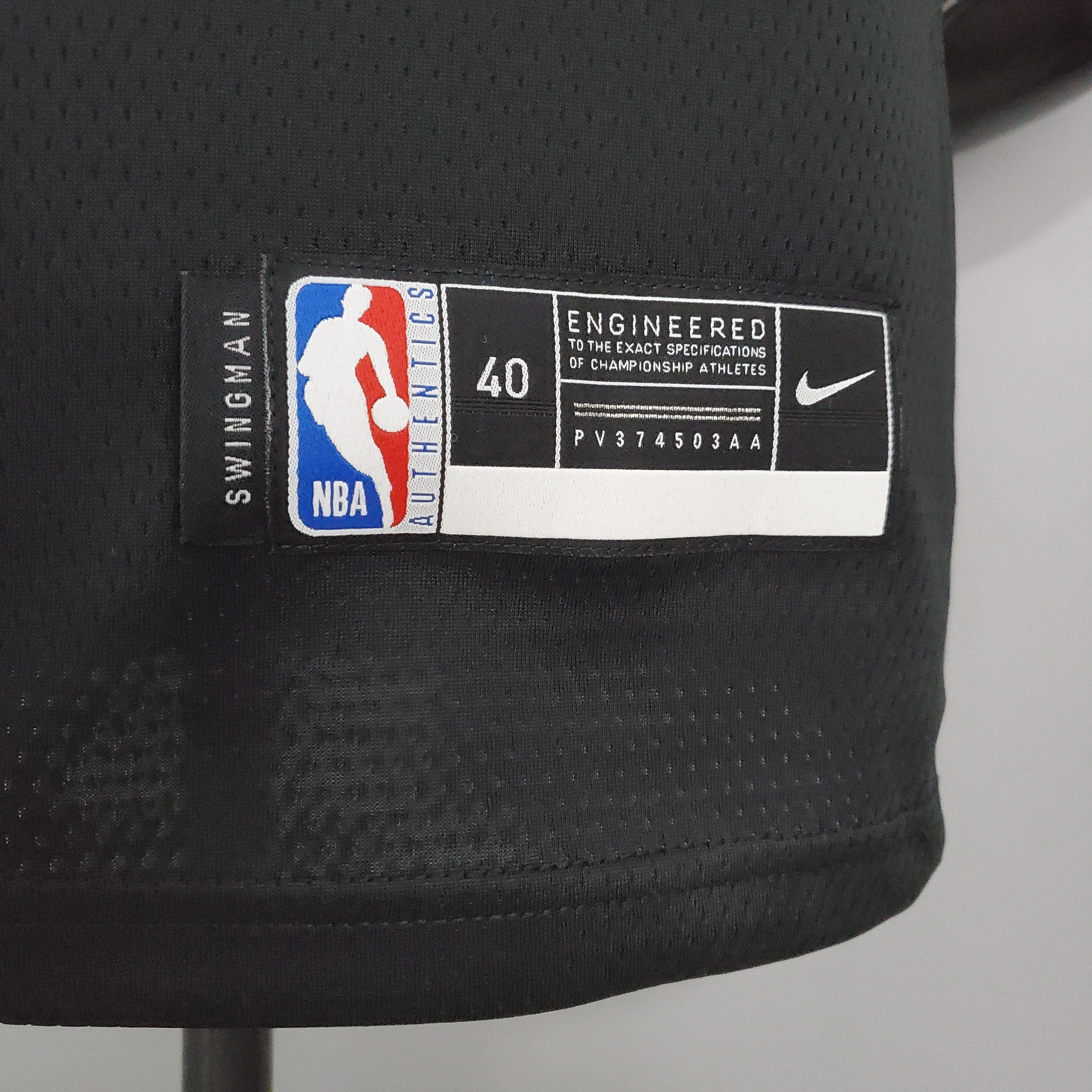 Lakers (Latin Black)