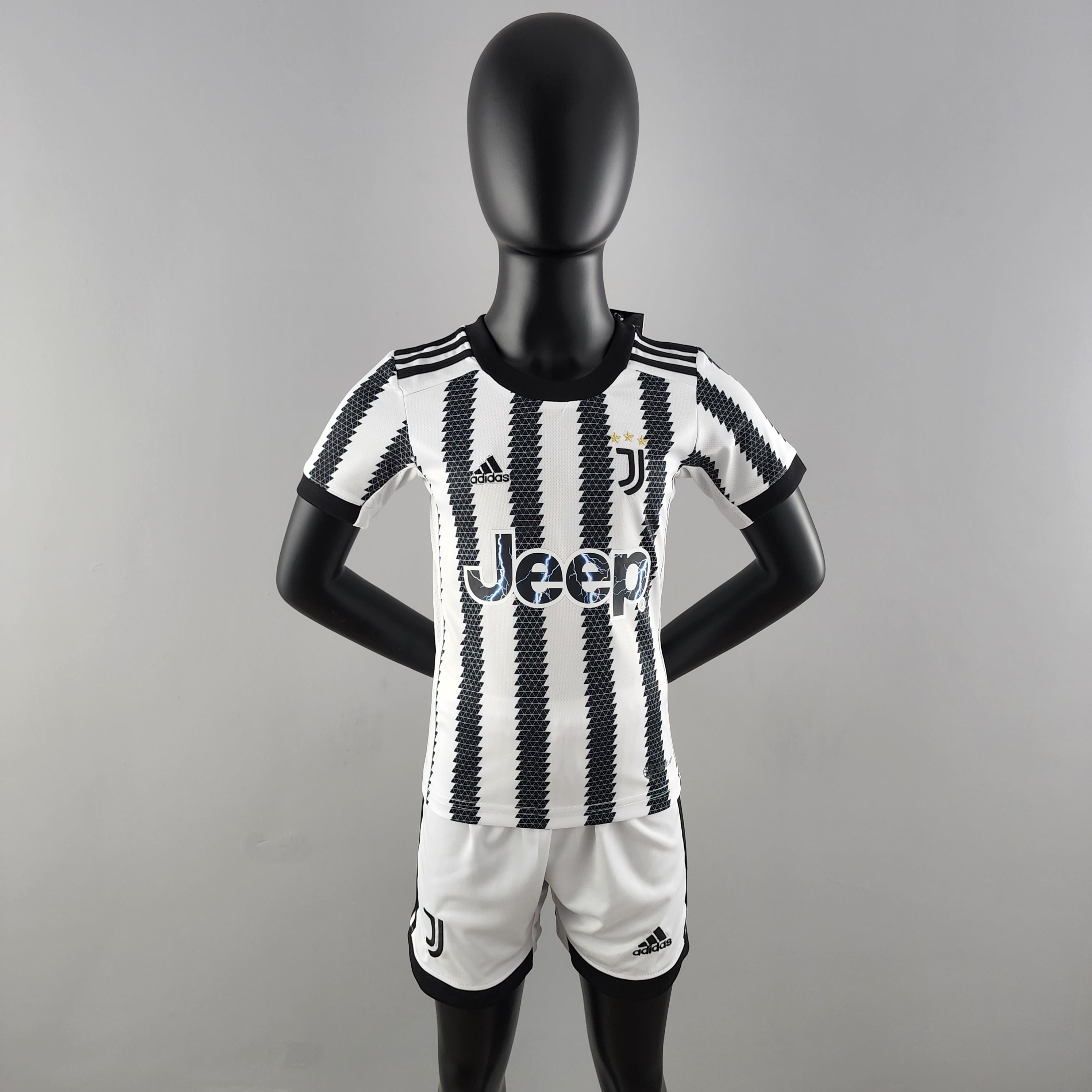 Juventus 2022/23 Primera equipación (Mini Conjunto)