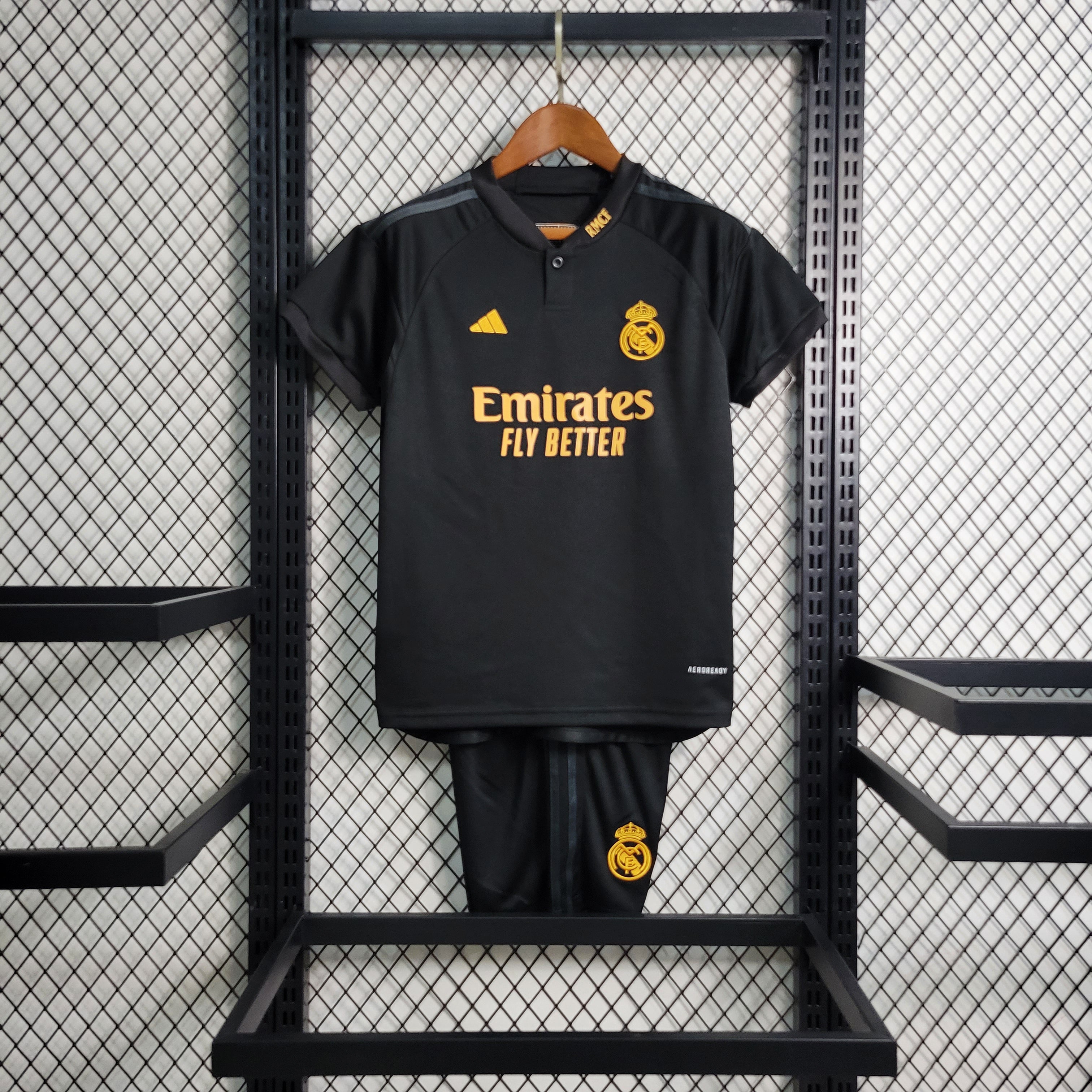 Real Madrid 2023/24 Tercera equipacion (mini conjunto)