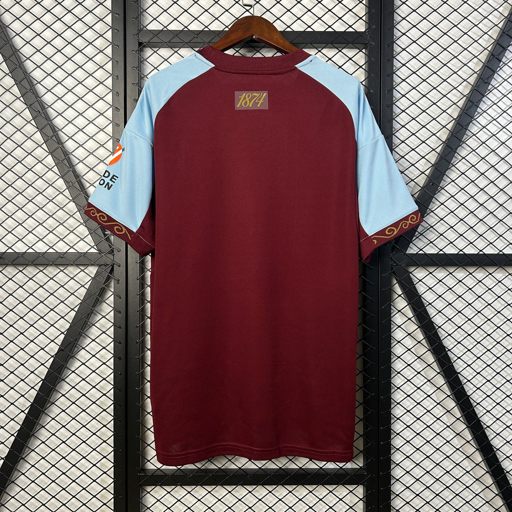 Aston Villa 2025/26 (Primera equipación)