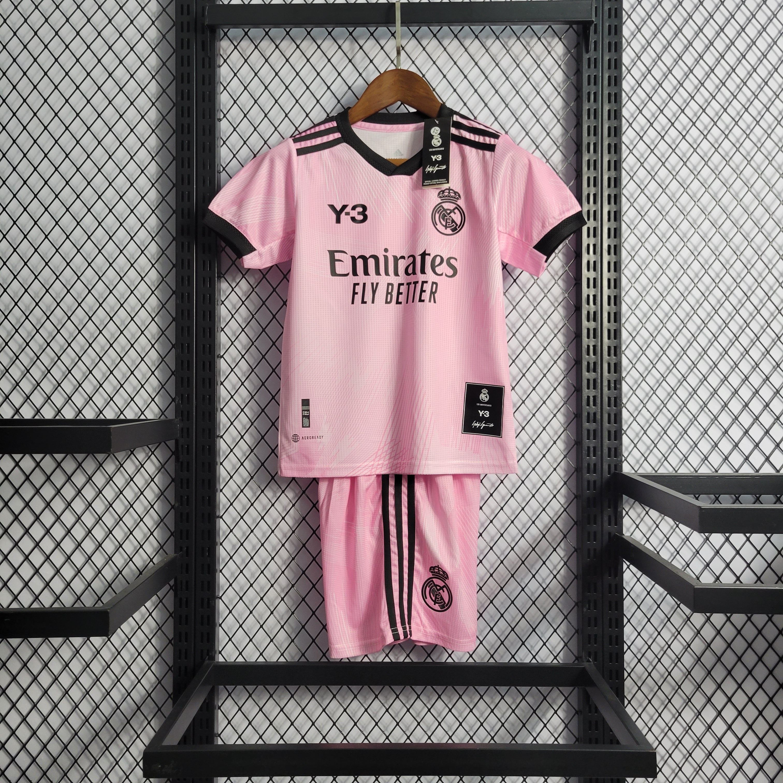 Real Madrid 2022/23 (Edicion Pink) (Mini Conjunto)