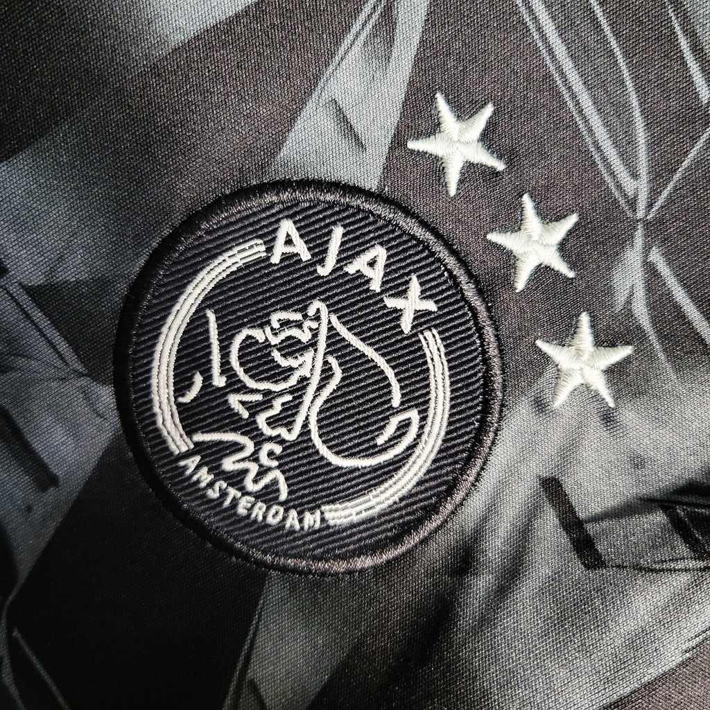 Ajax edición Negra 2023/24 (Mini conjunto)