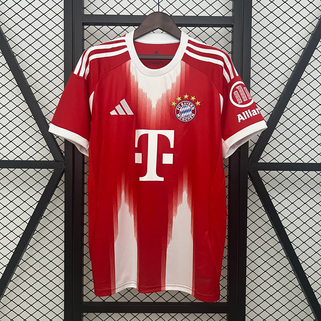 Bayern de Munich 2025/26 (Primera equipación)