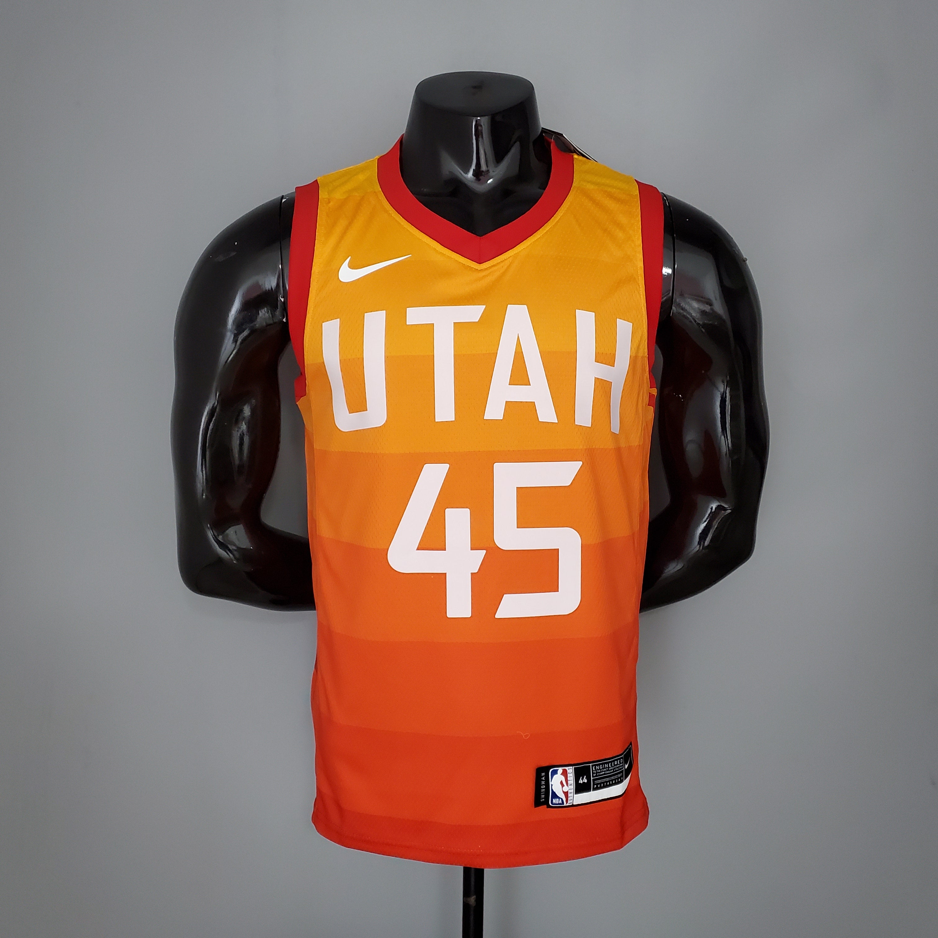 Camiseta Utah Jazz (edicion Rainbow Gradient Orange)