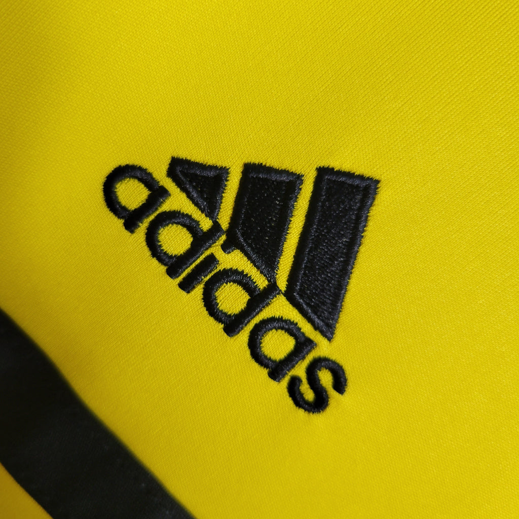 Retro Real Madrid  2011/2012 (edicion amarilla)