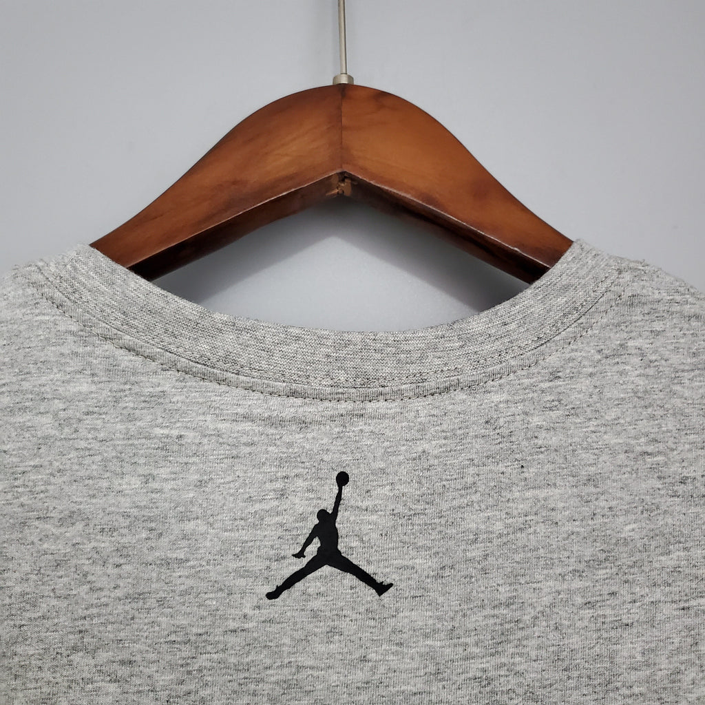 Camiseta Mangas Cortas Jordan Gris
