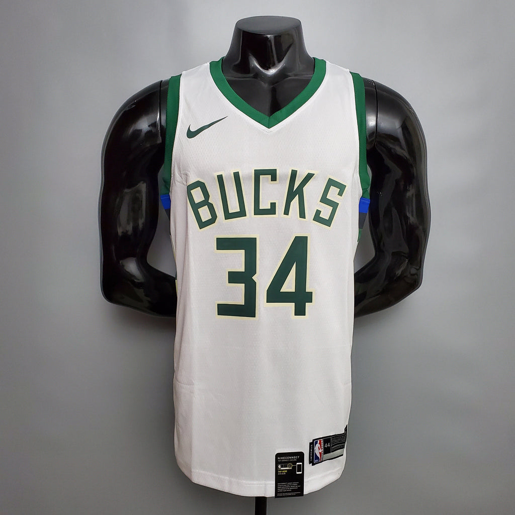 Milwaukee Bucks (white jersey)