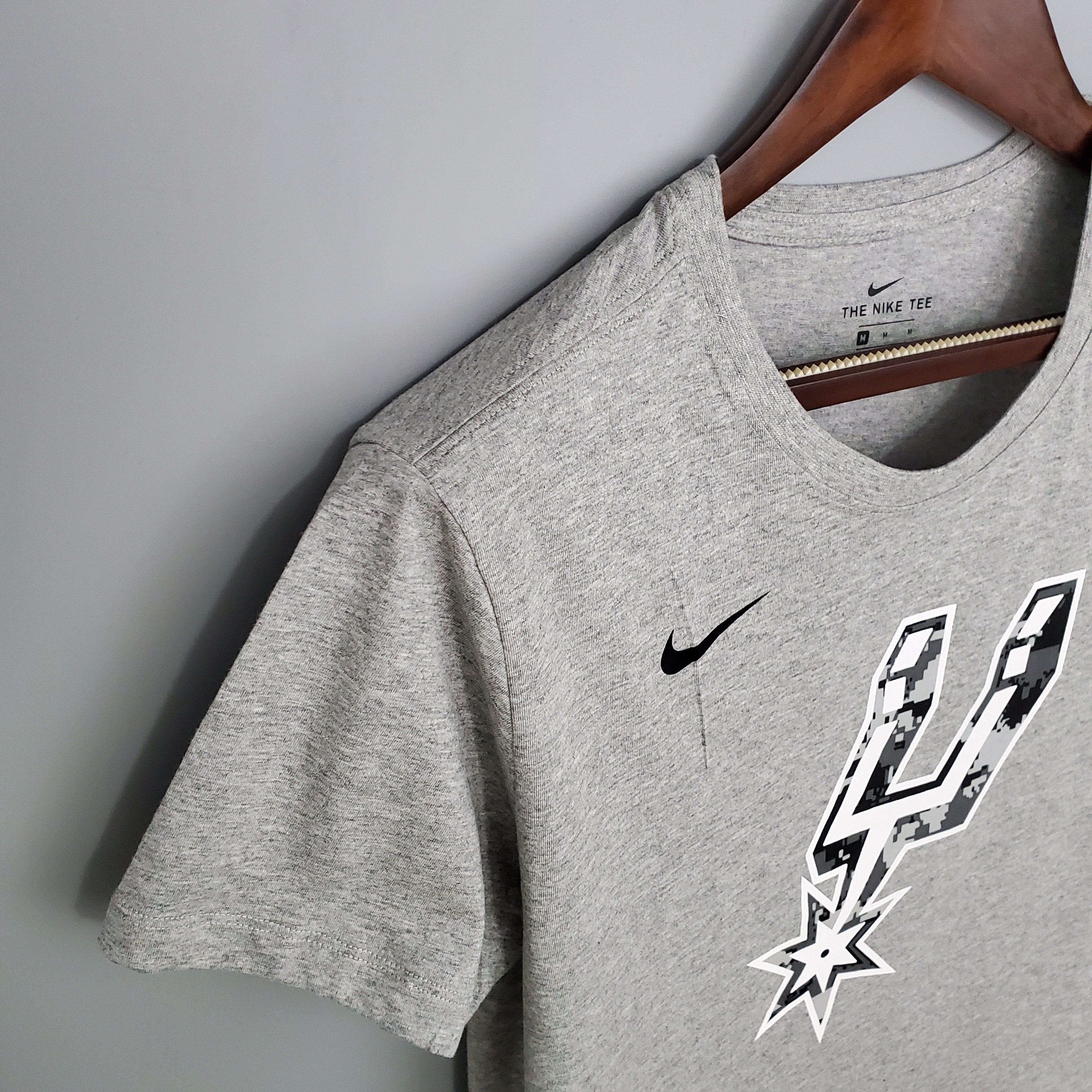 Camiseta mangas Cortas Spurs Gris