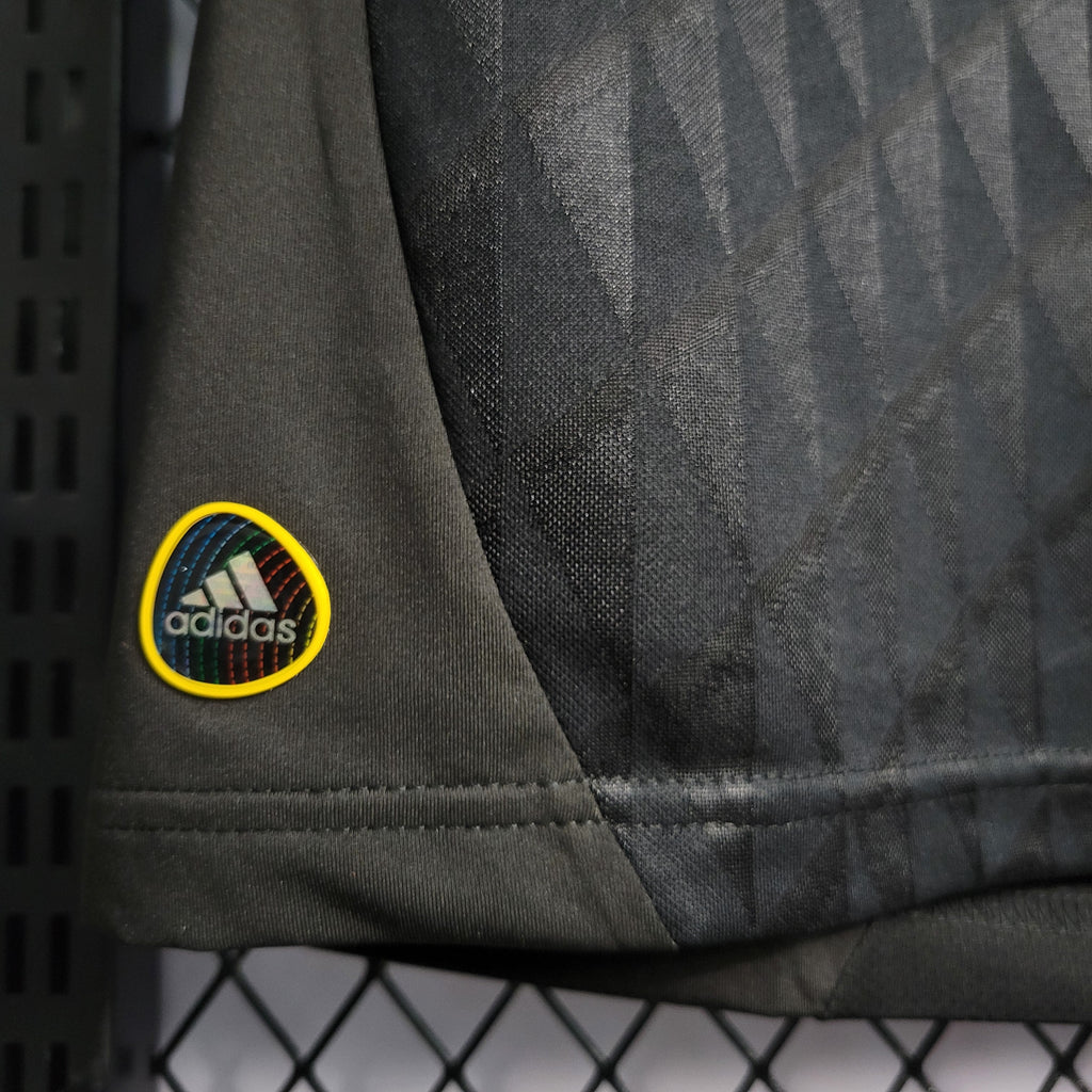 Retro Liverpool 2010/11 (Edition Black)