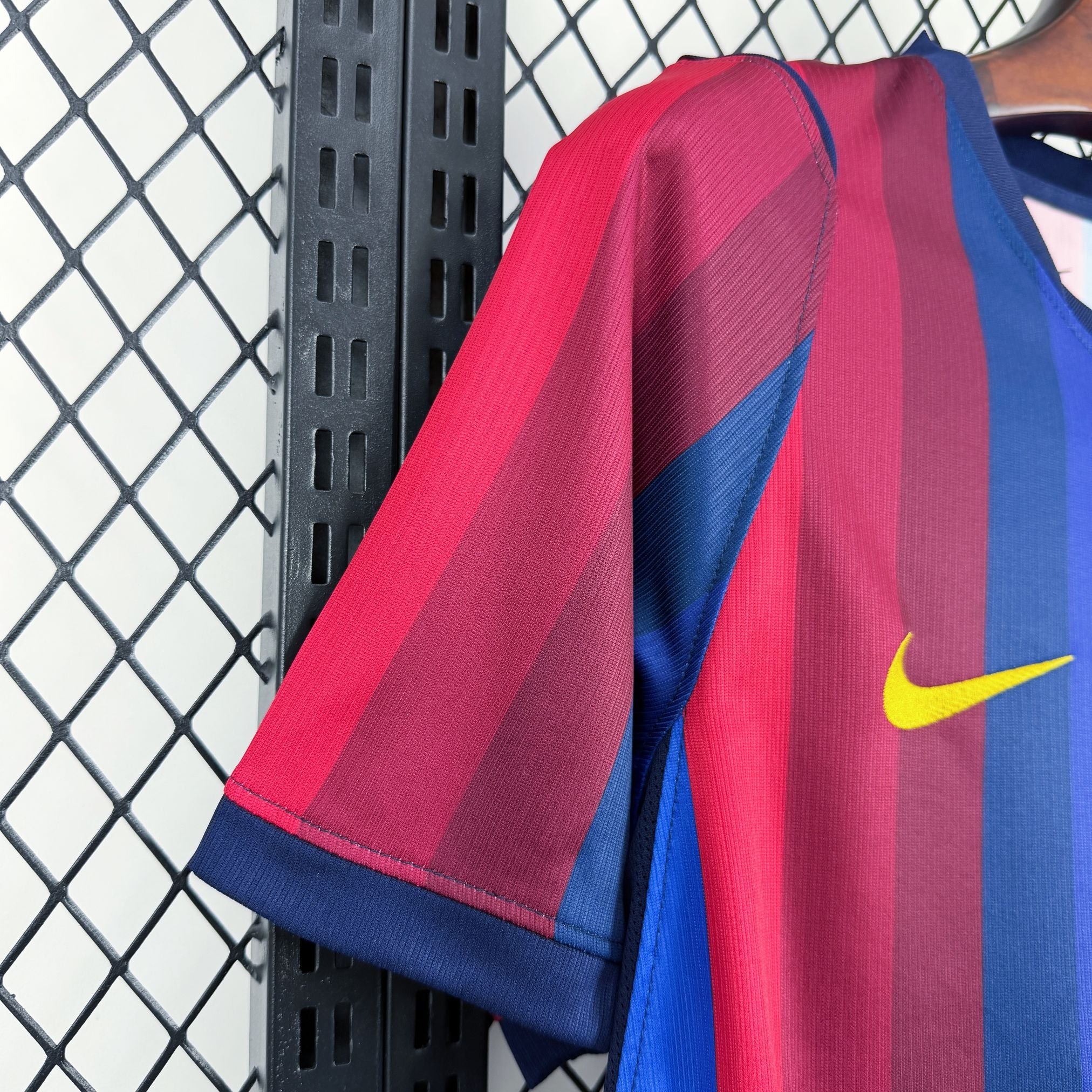 FC Barcelona 2026/27 (Primera equipación)