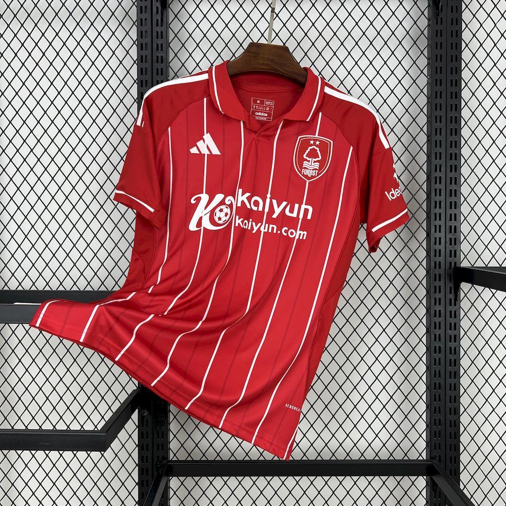 Nottingham Forest FC 2025/26 (Primera equipación)