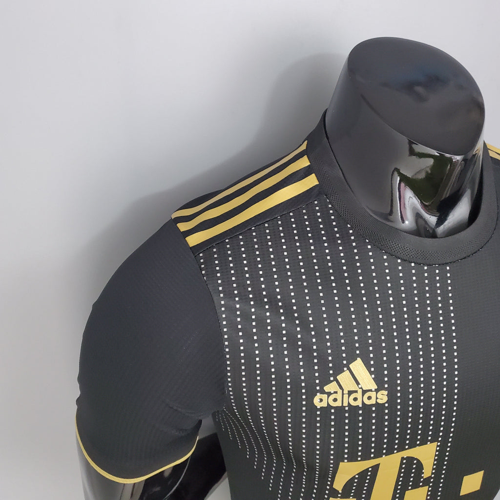 Bayern de Munich 2021/22 Vapor Match (Segunda equipación)