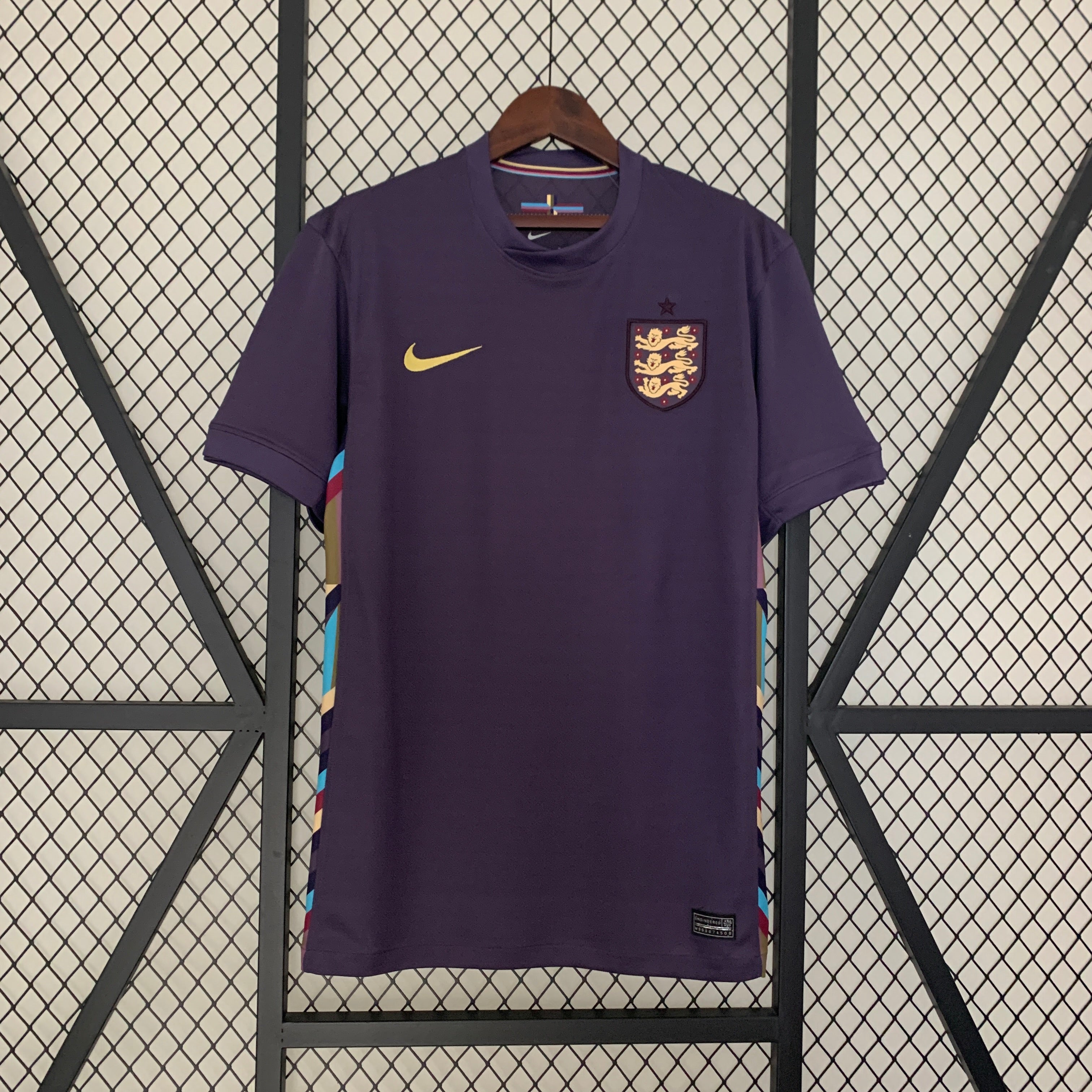 Inglaterra 2024/25 (Segunda equipación)