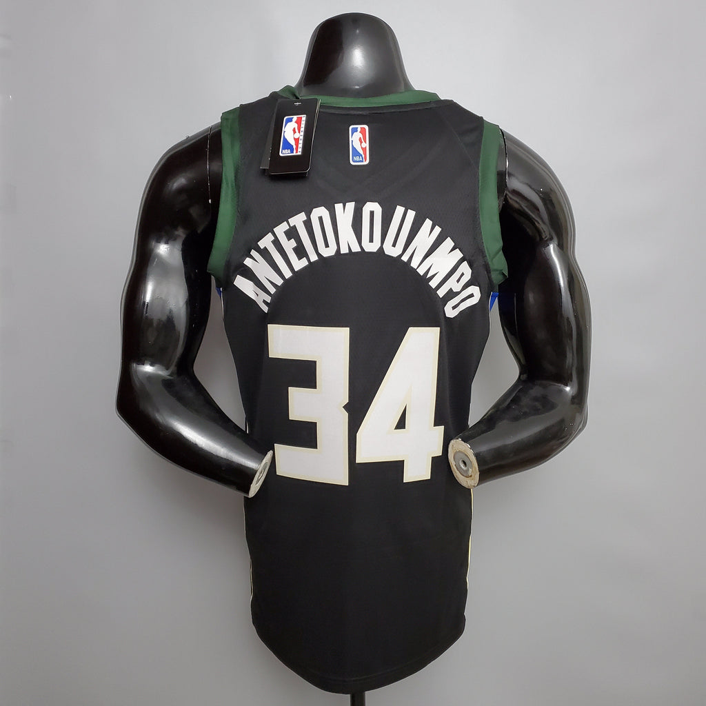 Milwaukee Bucks (black jersey)