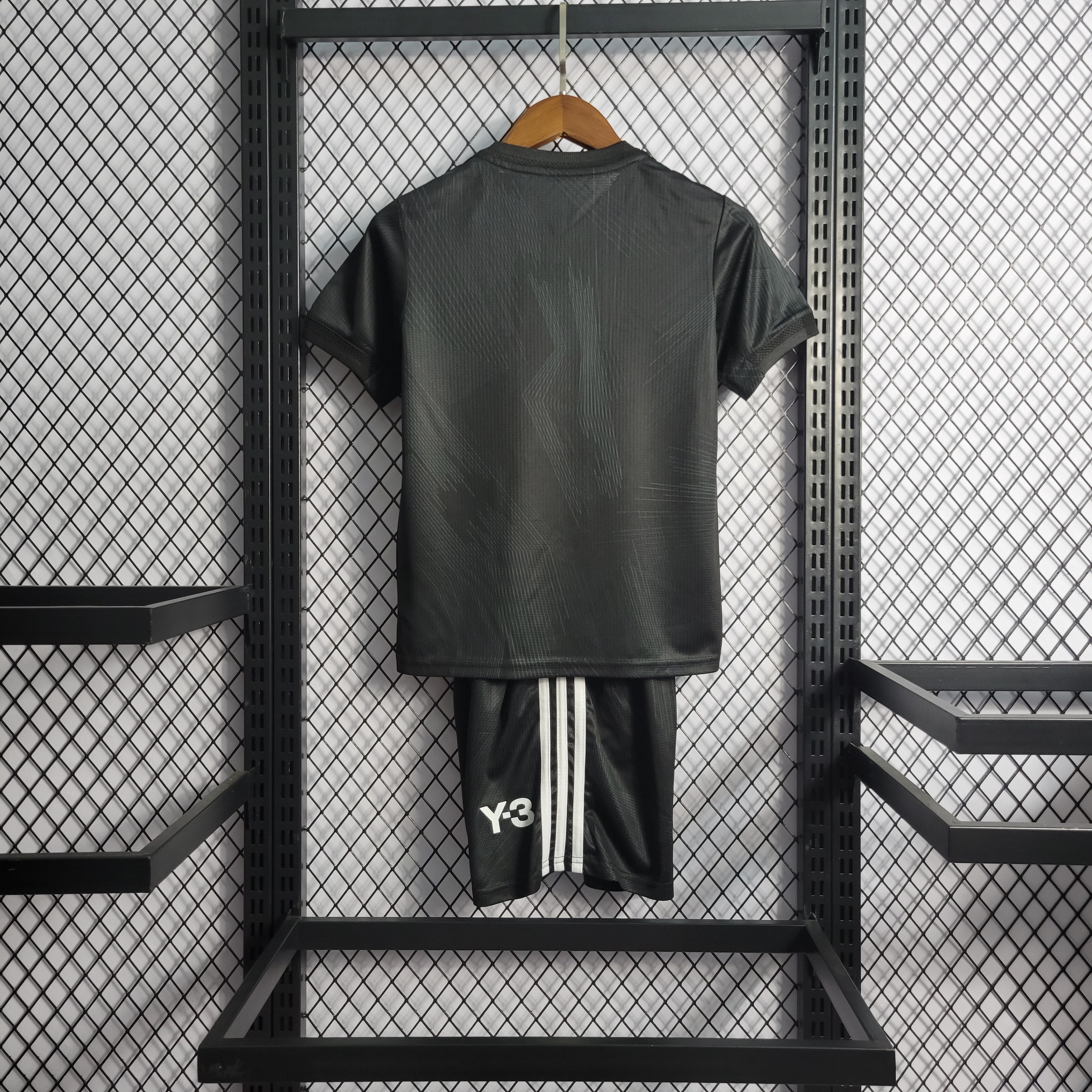 Real Madrid 2022/23 Y3 (Mini Conjunto)